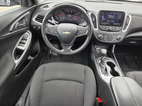 Used 2024 Chevrolet Malibu LT FWD image 9