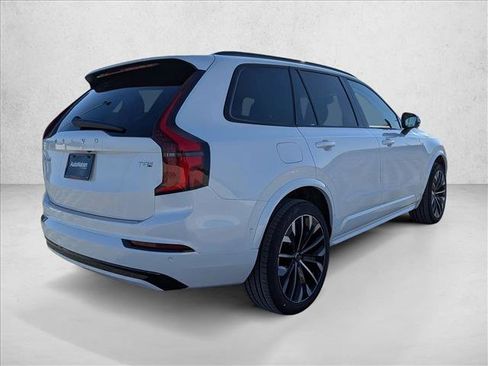 New 2026 Volvo XC90 T8 Ultra w/ Protection Package image 2
