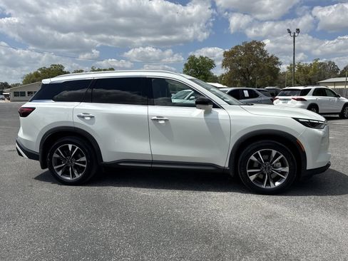 Used 2023 INFINITI QX60 Luxe w/ Cargo Package FWD image 6