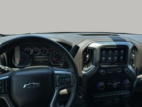 Used 2022 Chevrolet Silverado 1500 RST w/ Redline Edition AWD/4WD image 25