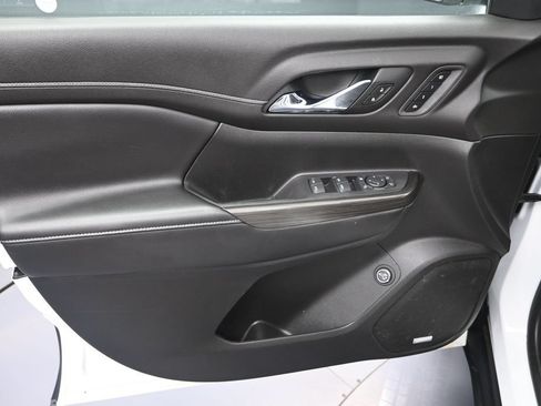 Used 2020 GMC Acadia SLT w/ Premium Package AWD/4WD image 9