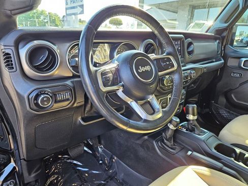 Used 2020 Jeep Gladiator Sport w/ Quick Order Package 24S image 18