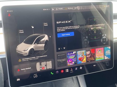 Used 2023 Tesla Model Y Long Range AWD/4WD image 26