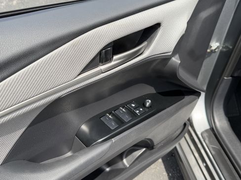 Certified 2025 Toyota Camry SE FWD image 21