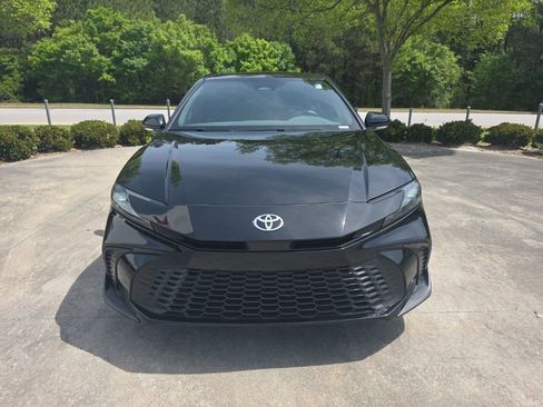 Used 2026 Toyota Camry SE image 11