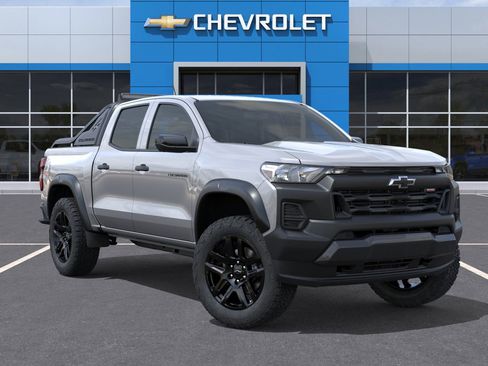 New 2025 Chevrolet Colorado Trail Boss w/ Midnight Edition image 7
