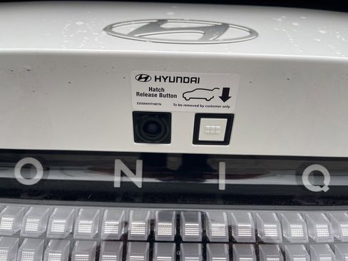 New 2025 Hyundai Ioniq 6 SE image 12