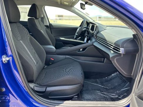 New 2025 Hyundai Elantra SE w/ Cargo Package image 21