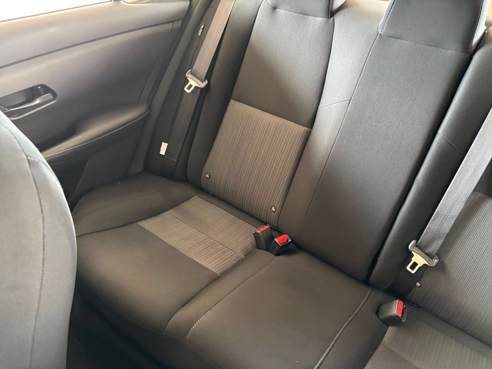 Used 2025 Nissan Sentra SV FWD image 36
