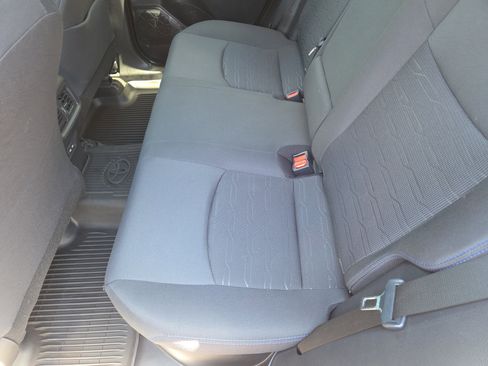 Certified 2022 Toyota RAV4 SE w/ Convenience Package AWD/4WD image 18