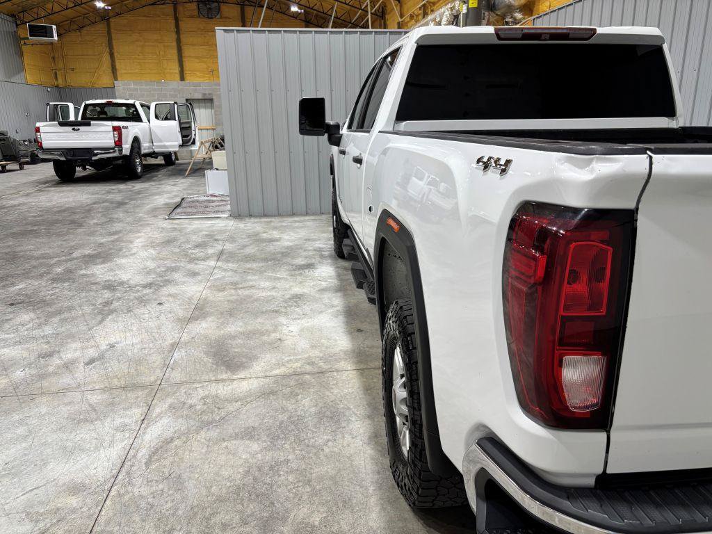 Used 2020 GMC Sierra 2500 4x4 Crew Cab w/ Convenience Package image 9