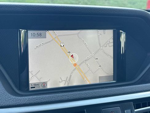 Used 2013 Mercedes-Benz E 350 4MATIC Sedan image 3