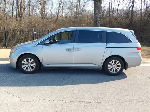 Used 2016 Honda Odyssey EX-L image 2