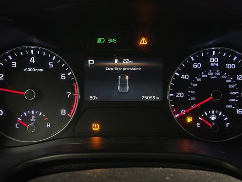 Used 2023 Kia Forte LXS FWD image 5
