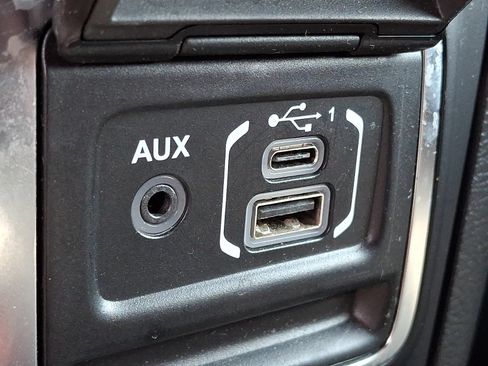 Used 2021 Jeep Wrangler Unlimited Sport AWD/4WD image 24