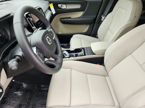 New 2026 Volvo XC40 B5 Plus w/ Protection Package Premier image 4