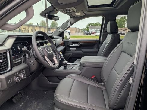 New 2026 GMC Sierra 1500 Denali w/ Denali Reserve Package AWD/4WD image 38
