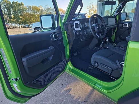 New 2026 Jeep Wrangler Sport AWD/4WD image 31