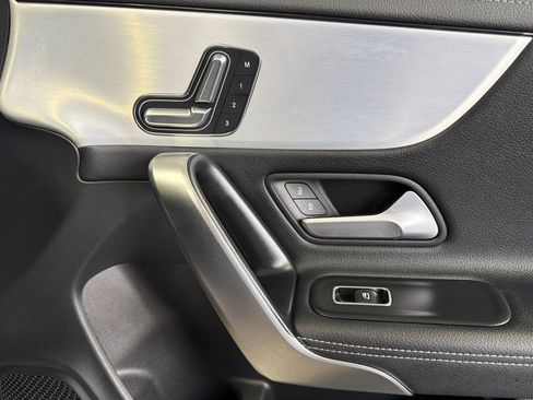 Certified 2025 Mercedes-Benz CLA 250 4MATIC image 17