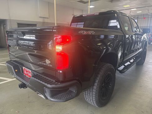 Used 2019 Chevrolet Silverado 1500 Custom image 11