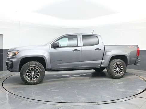 Used 2022 Chevrolet Colorado W/T w/ WT Convenience Package AWD/4WD image 11
