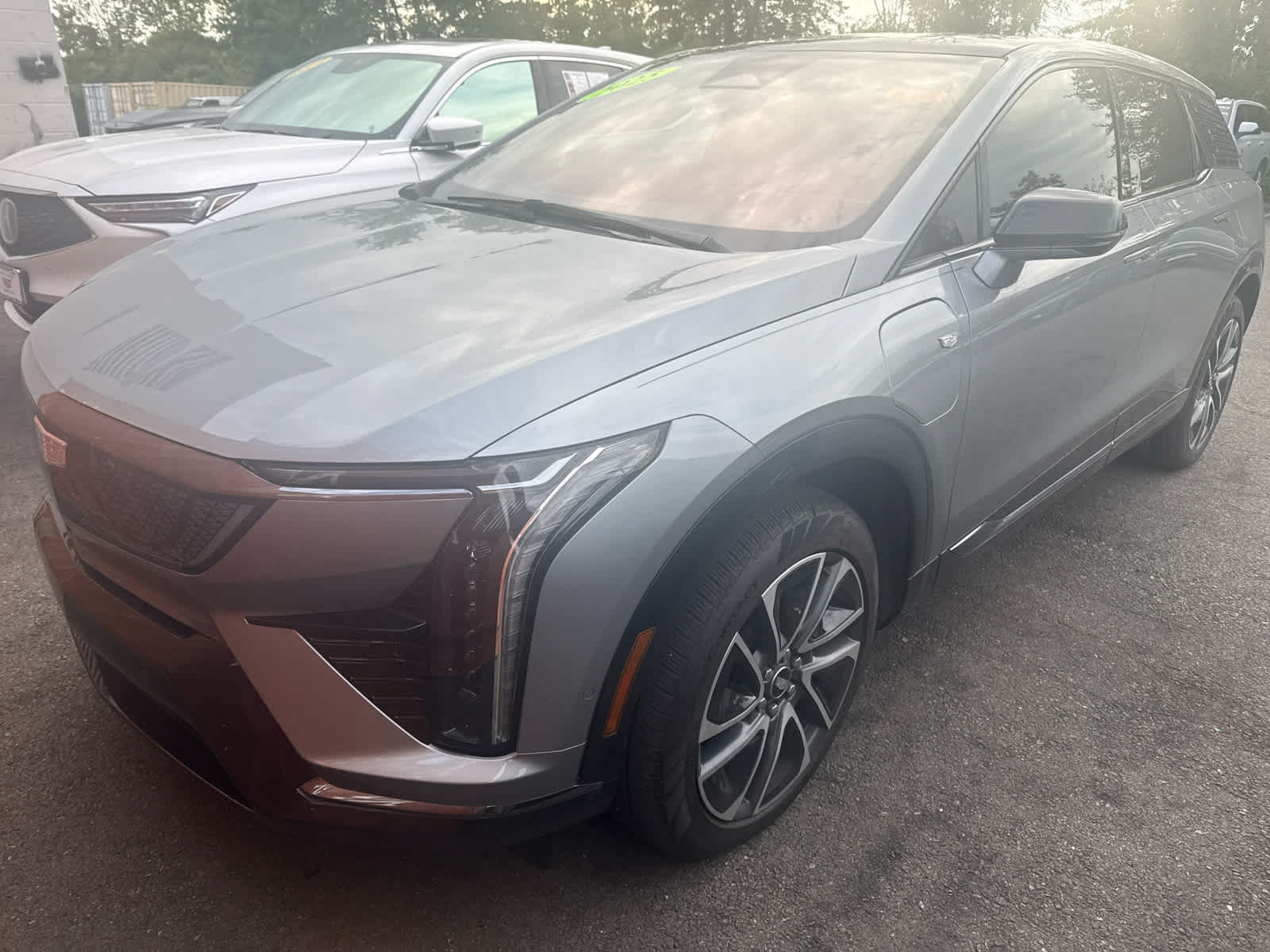 Used 2025 Cadillac Optiq Sport 1 w/ LPO, Floor Liner Package AWD/4WD image 1