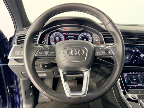 Used 2021 Audi Q7 3.0T Premium w/ Convenience Package AWD/4WD image 11
