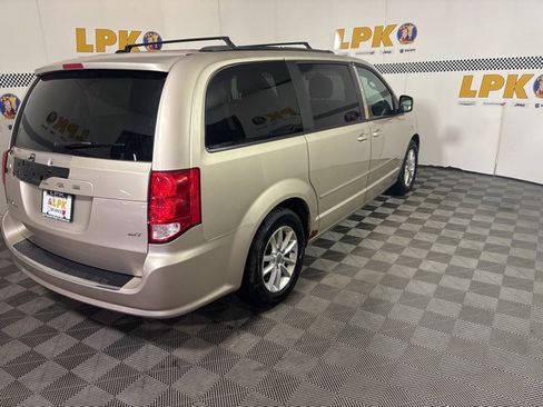 Used 2015 Dodge Grand Caravan SXT w/ UConnect Hands-Free Group image 3