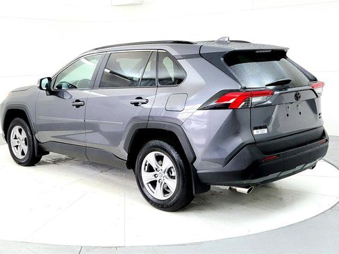 Used 2025 Toyota RAV4 XLE w/ Convenience Package image 4
