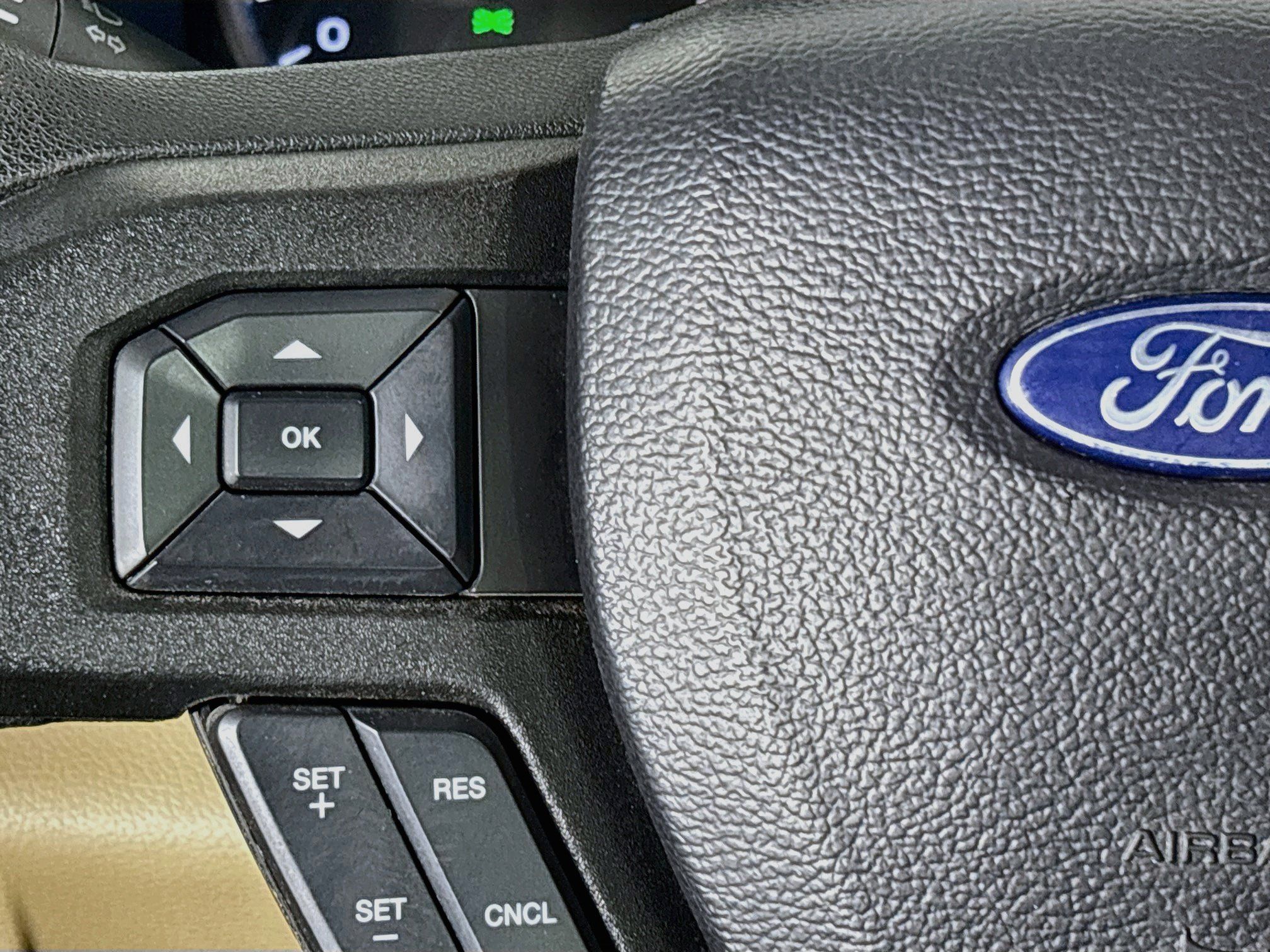 Used 2020 Ford F250 XLT w/ XLT Premium Package RWD image 11