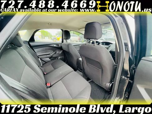 Used 2018 Ford Focus SE FWD image 16