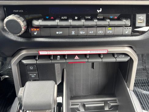 Used 2026 Toyota Tundra SR5 image 28