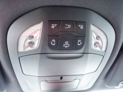 New 2026 Chrysler Pacifica Select image 29