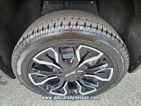 New 2025 GMC Sierra EV Denali image 9