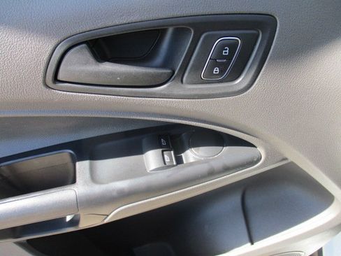 Used 2022 Ford Transit Connect XL image 12