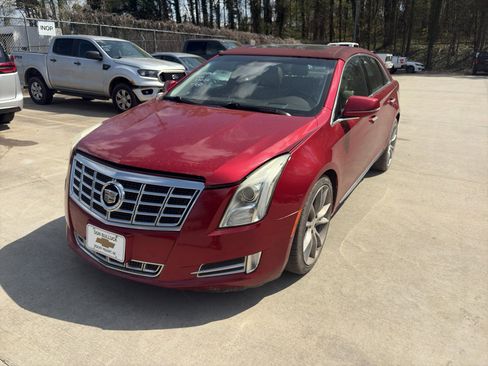 Used 2013 Cadillac XTS Premium image 2
