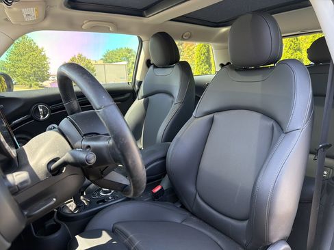 Used 2023 MINI Cooper SE FWD image 7
