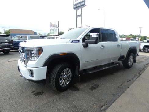Used 2022 GMC Sierra 2500 Denali AWD/4WD image 6