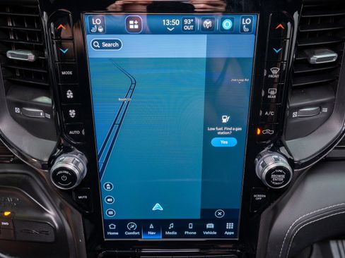 Used 2022 RAM 2500 Limited image 22