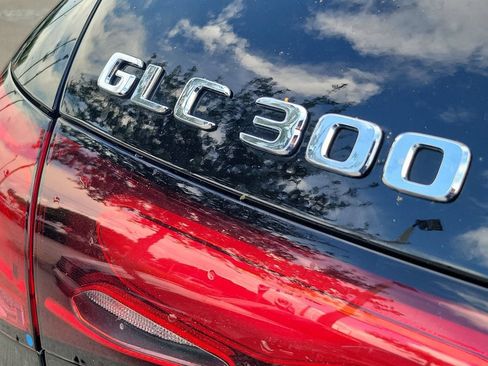 Used 2023 Mercedes-Benz GLC 300 image 8