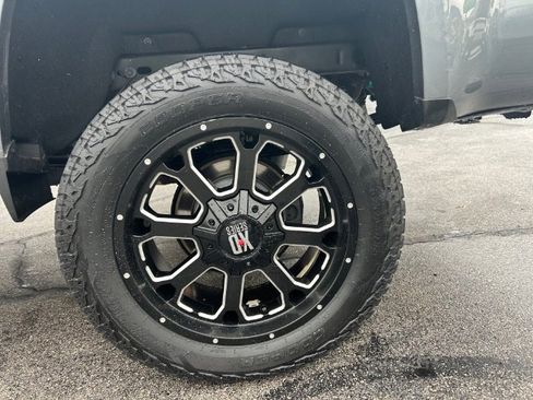 Used 2019 GMC Canyon SLE w/ SLE Convenience Package image 18