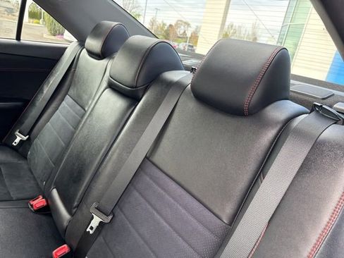 Used 2017 Toyota Camry XSE w/ Moonroof Package FWD image 18