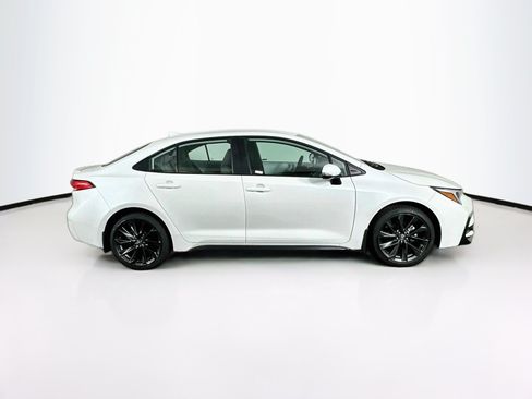 Used 2026 Toyota Corolla SE FWD image 10