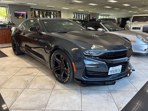 Used 2019 Chevrolet Camaro SS RWD image 1