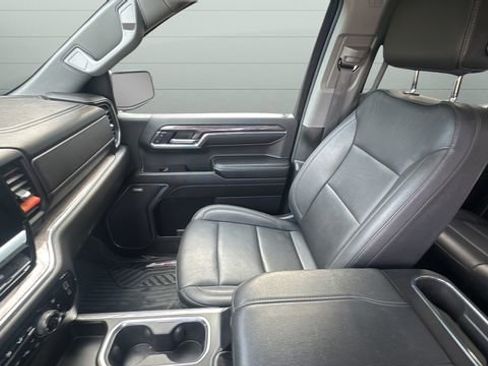Used 2023 Chevrolet Silverado 1500 LTZ image 21