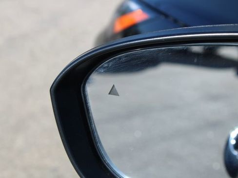 Used 2021 Nissan Rogue SV AWD/4WD image 12