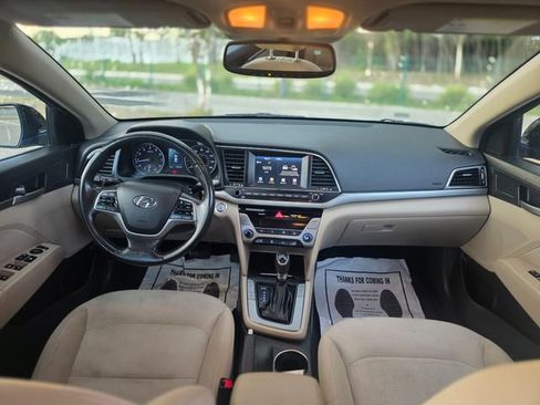 Used 2018 Hyundai Elantra Value Edition FWD image 31