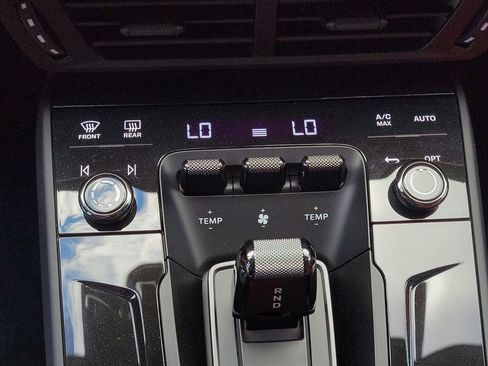 New 2026 Porsche 911 Carrera 4S image 33