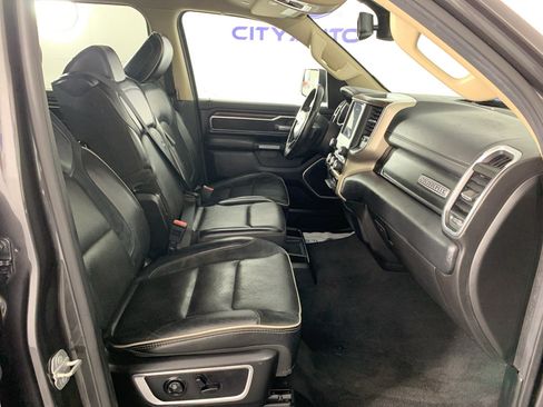 Used 2019 RAM 1500 Laramie AWD/4WD image 37