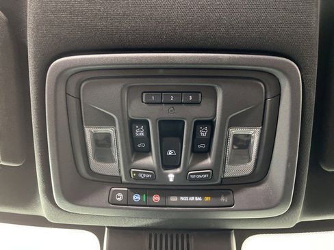 Used 2024 Chevrolet Silverado 2500 High Country w/ High Country Premium Package image 30